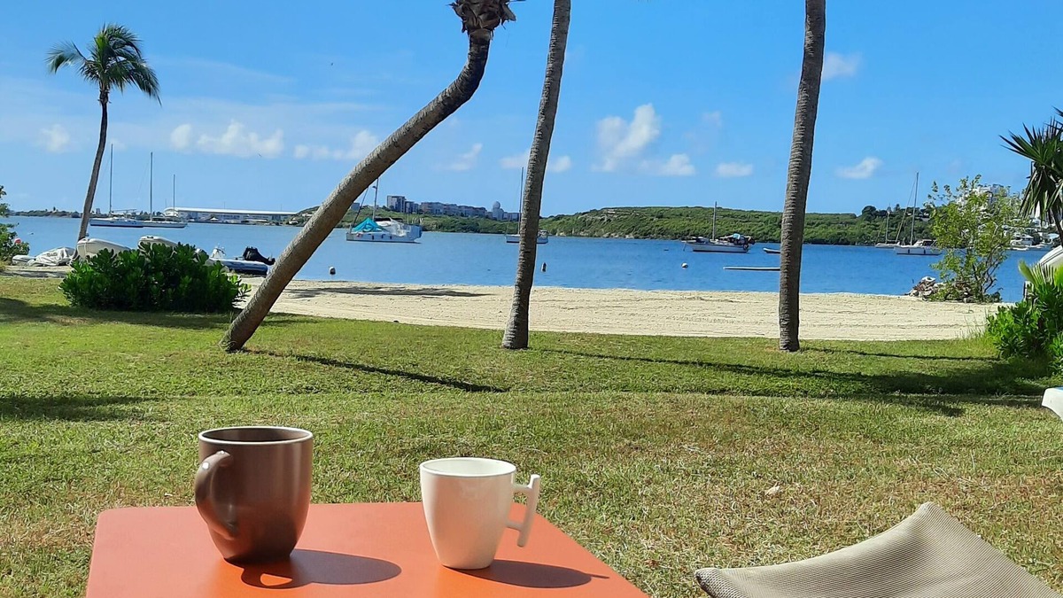 Nettle Bay Apartment | Waterfront apartment sxm