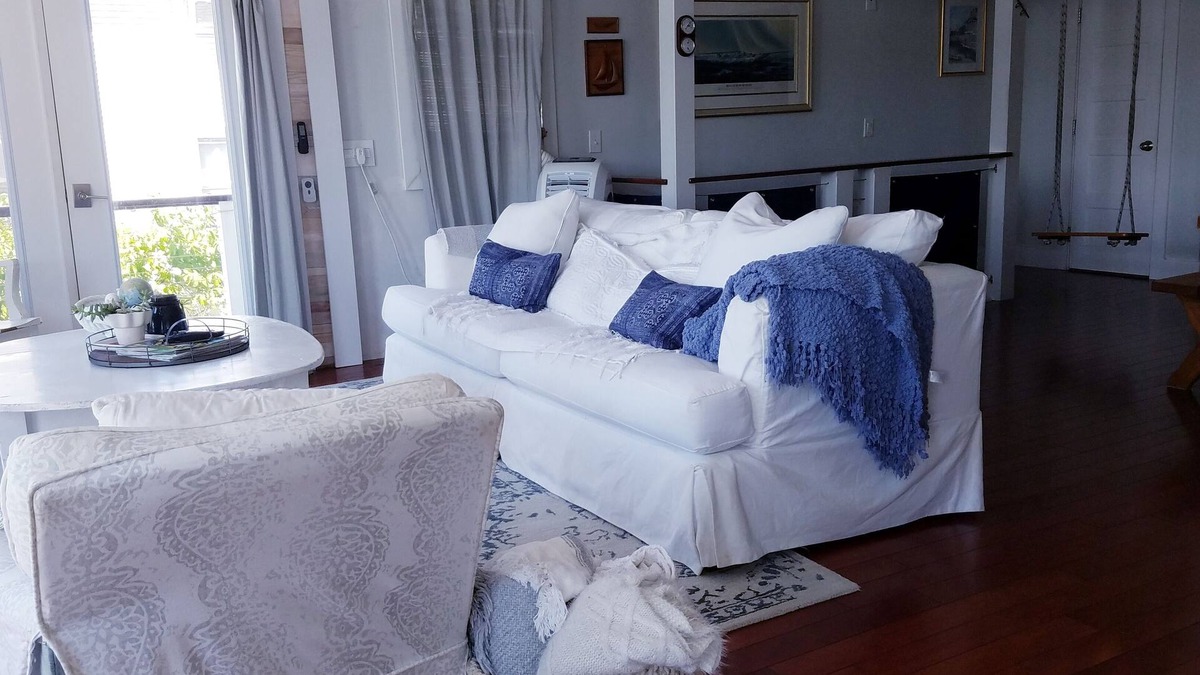 Barrington House | Waterfront Barrington