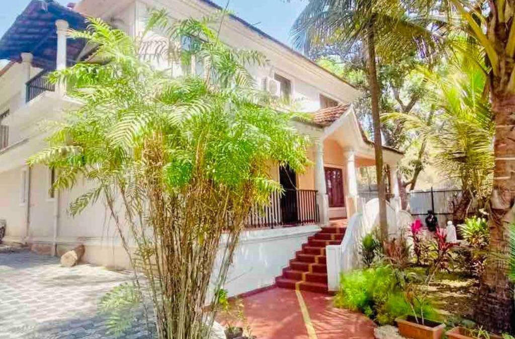 Baga Villa | Waterfront Beach Villa In Baga with Private Pool