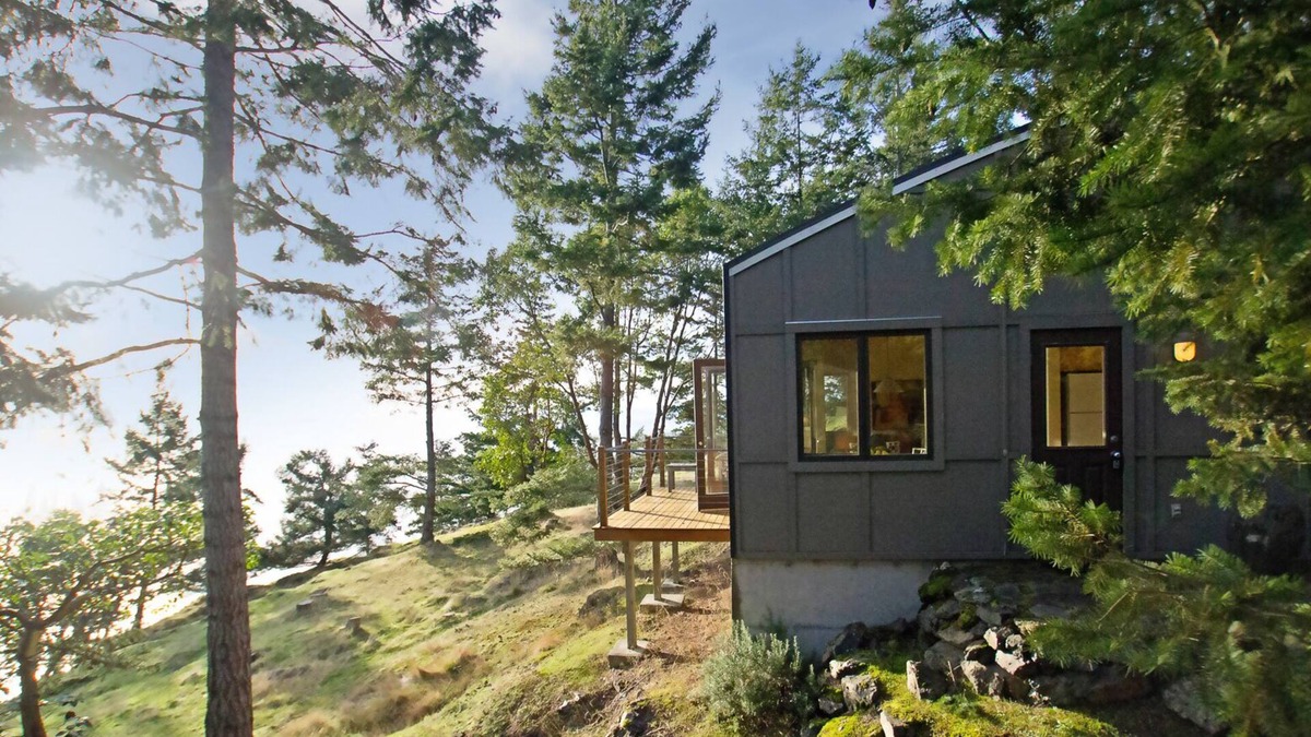 Friday Harbor House | Waterfront Cabin! Adults Only (Whale Watch Point)
