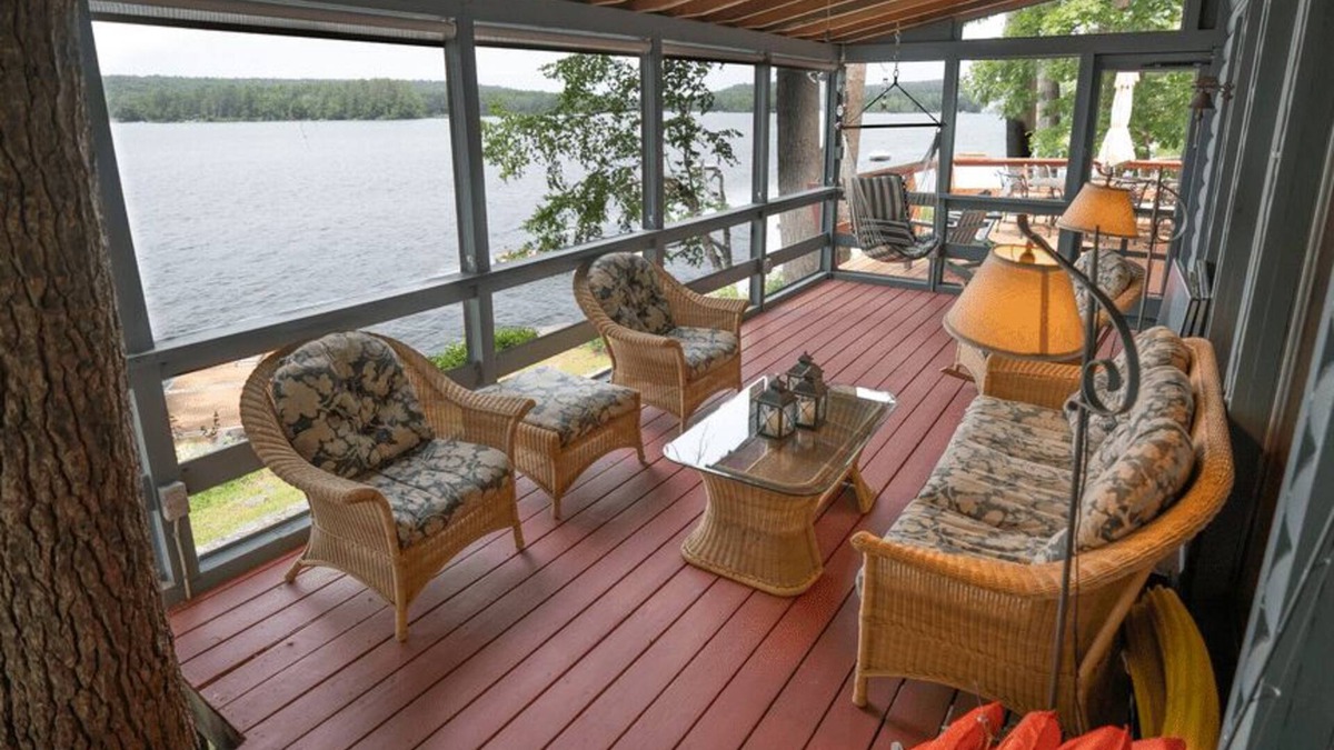Oxford Cabin | Waterfront Cabin on Thompson Lake - Enveloped by Serene Pines