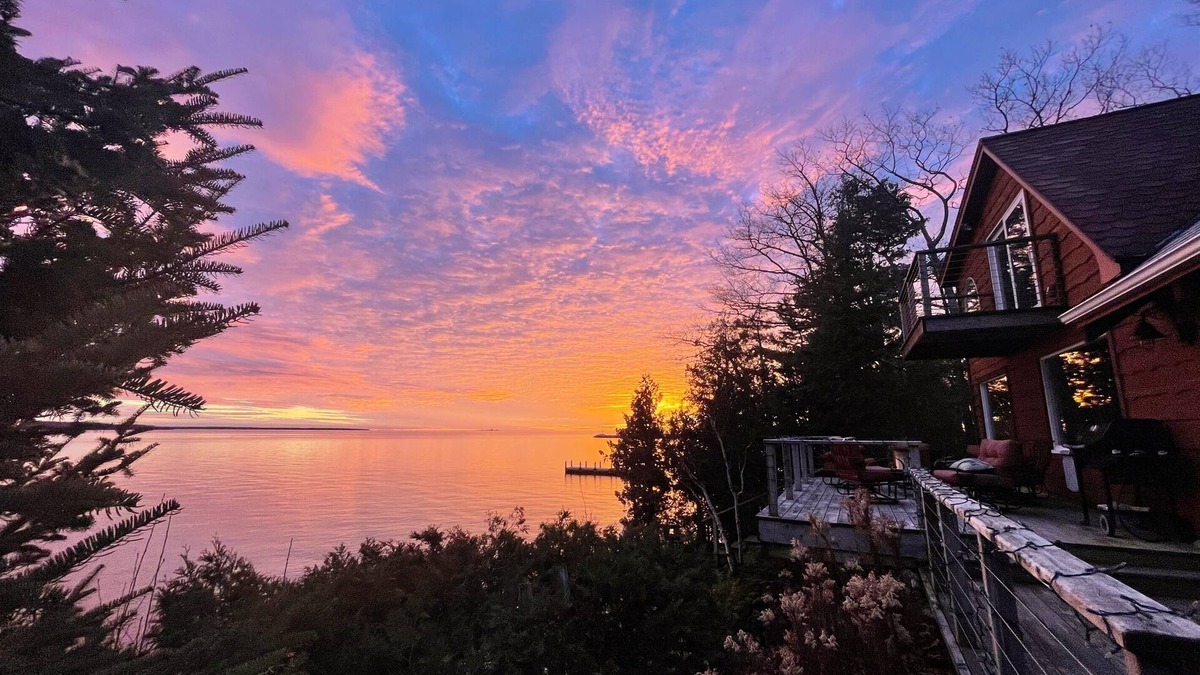 Gills Rock Cabin | Waterfront Cabin Retreat at Door County's Edge