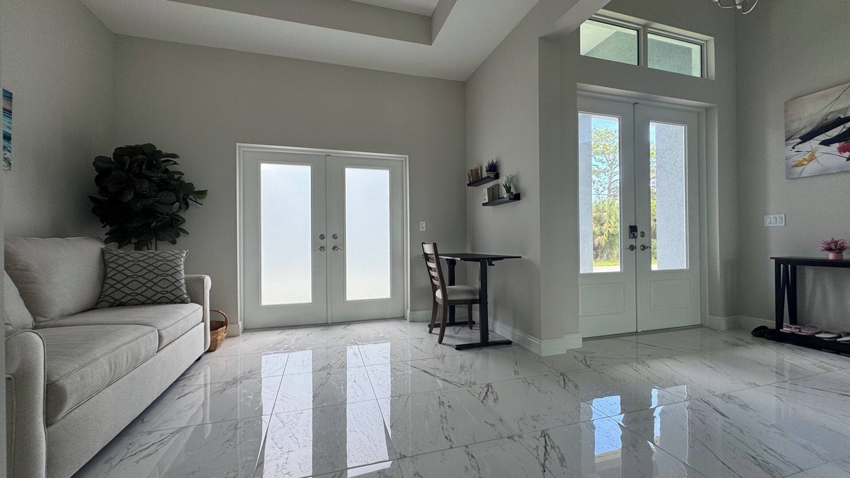 Port Charlotte House | Waterfront Canal House - Port Charlotte with AC and Pool