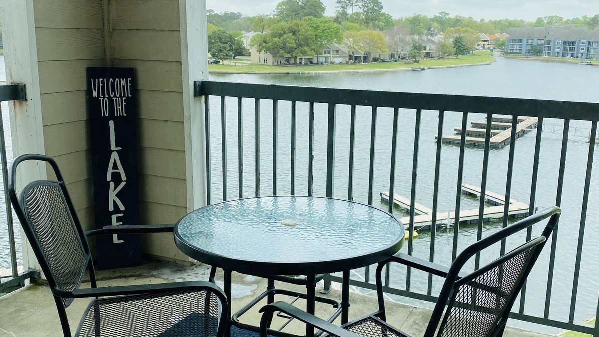 Walden on Lake Conroe Condo | Waterfront Condo with Private Pool and Amazing Views!