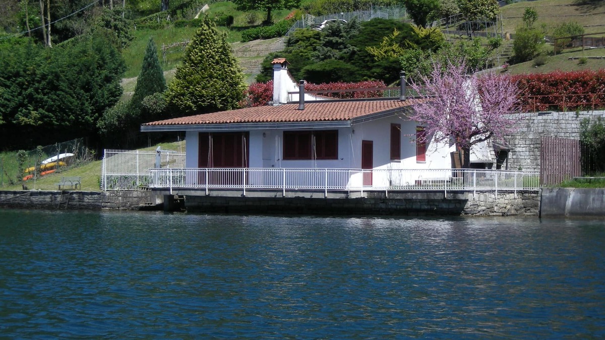 Orta San Giulio Cottage | Waterfront Cottage On The Laken00311200079