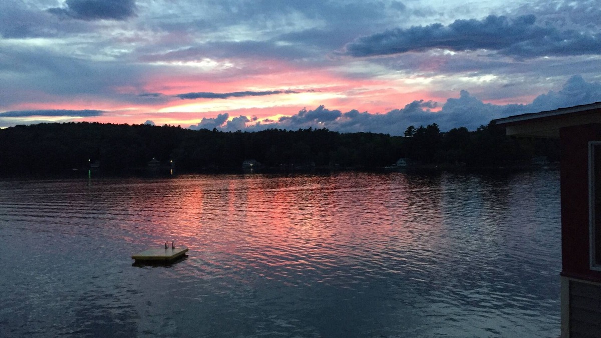 Winthrop Cottage | Waterfront Cottage On Lake Cobbosseeconte