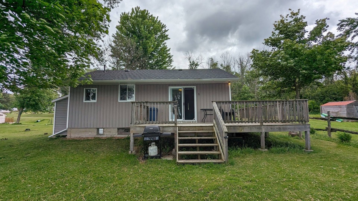 Roseneath Cabin | Waterfront Cottage on Rice lake
