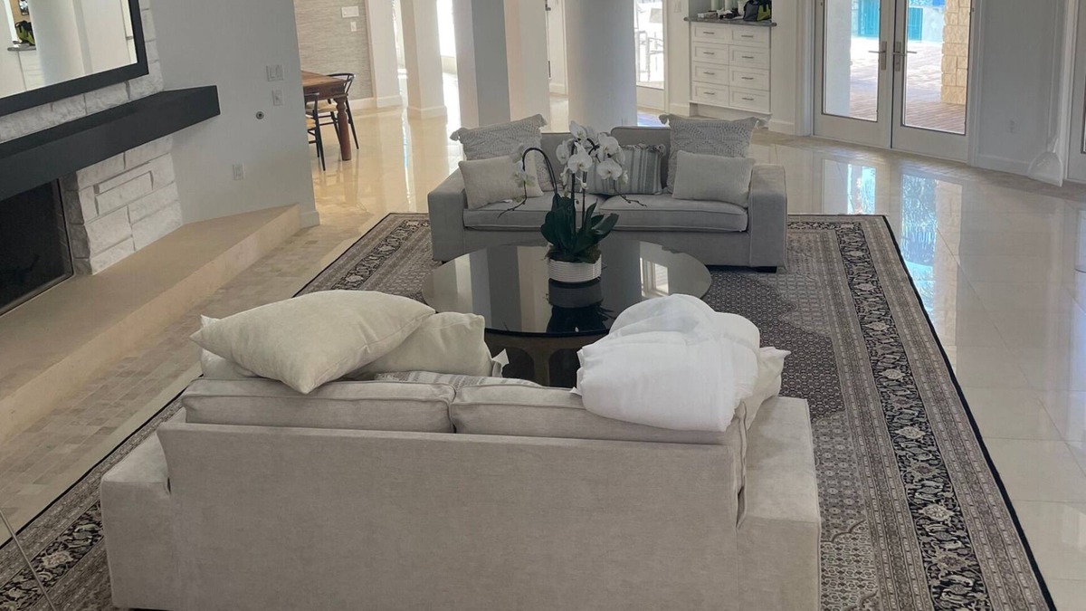 The Bluffs House | Waterfront Estate Home