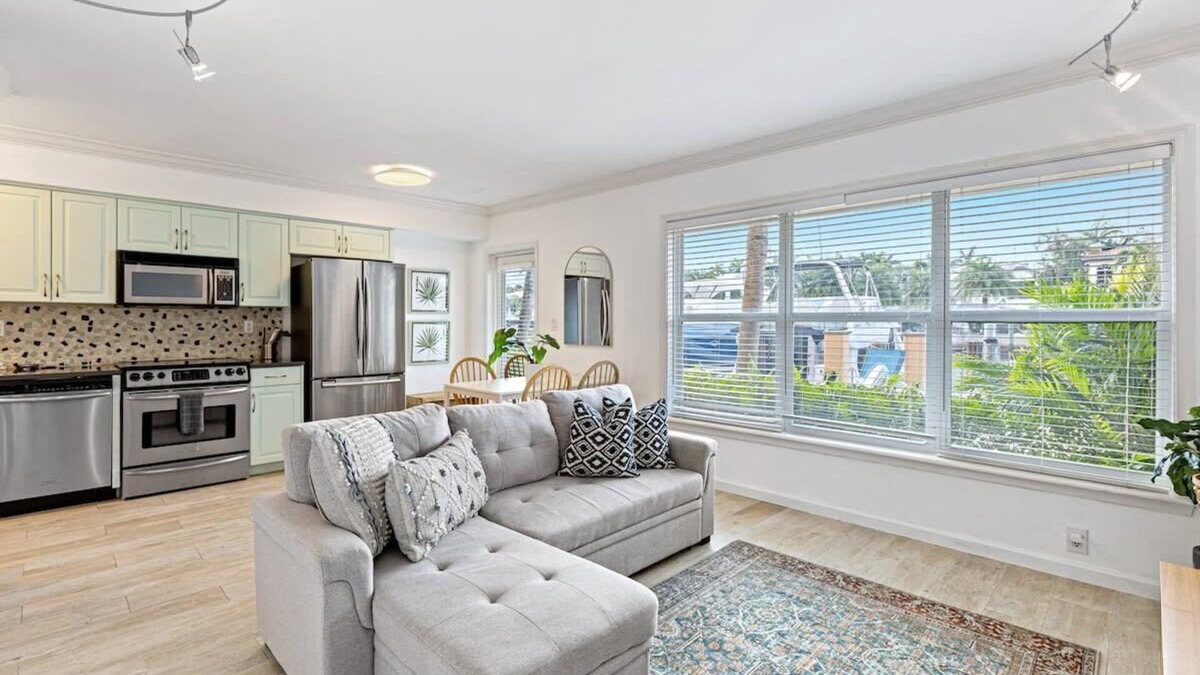 Hendricks and Venice Isles Apartment | Waterfront Escape – Minutes to Las Olas & Beach