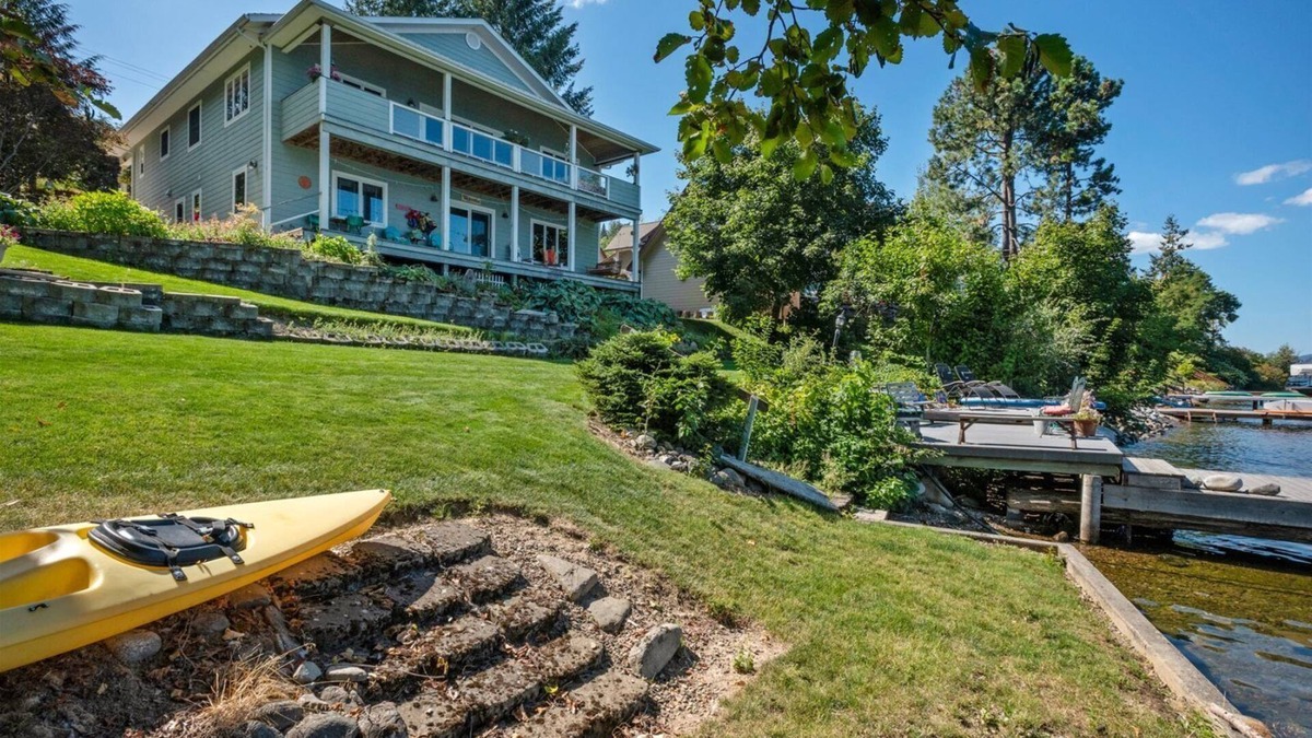 Sandpoint House | Waterfront! Family & Pet | 5 Bed, 3 Bath