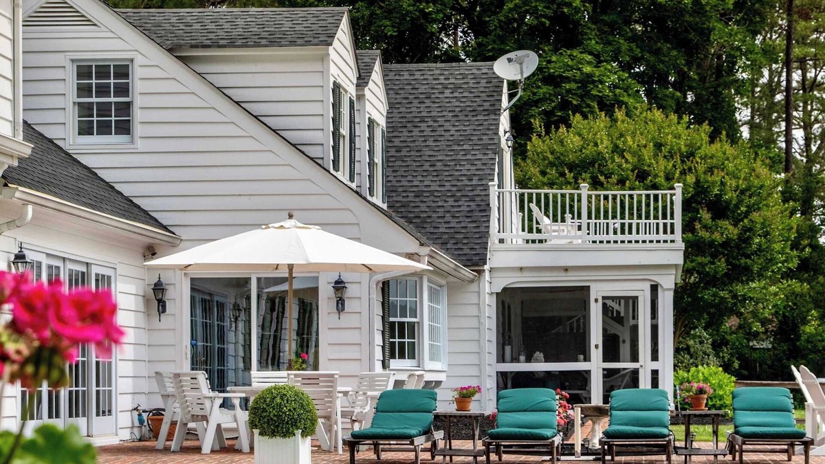 St. Michaels House | Waterfront Farmhouse | Pool, Dock, Pets Welcome