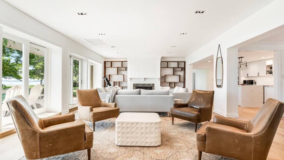 Royal Oak House | Waterfront Farmhouse Retreat on 18 Acres, Pool
