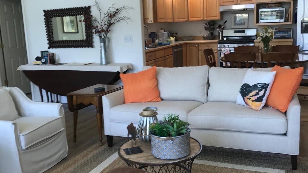 Lakeside House | Waterfront Flathead Lake Open Concept Home-2 Lg Master BR-2 Patios-Boat Dock