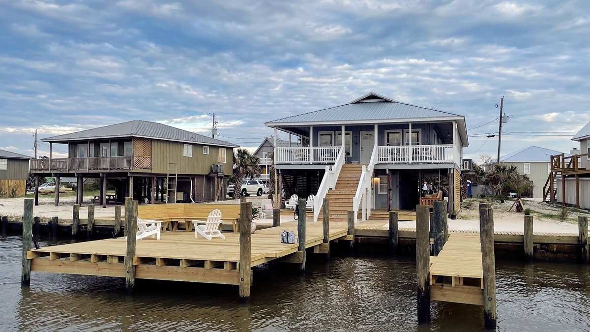 Royal Lagoons House | Waterfront for swimming, fishin, w/kayaks, ping pong, dock, & memorable SUNSETS!