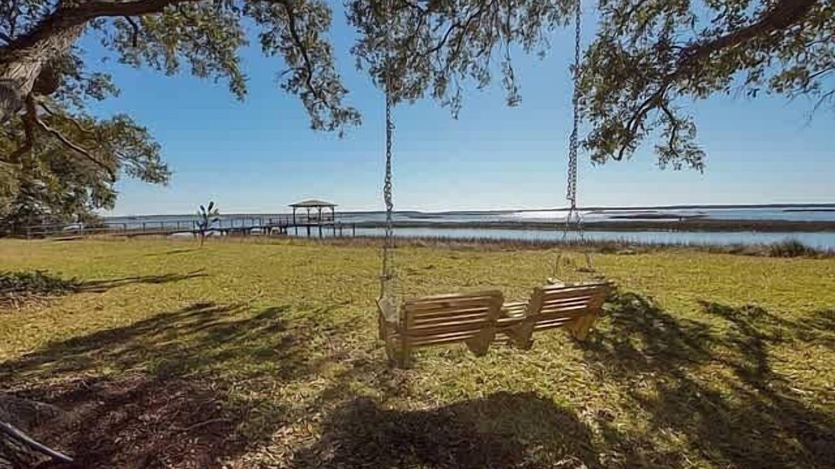 Charleston House | Waterfront Gem in the heart of James Island!