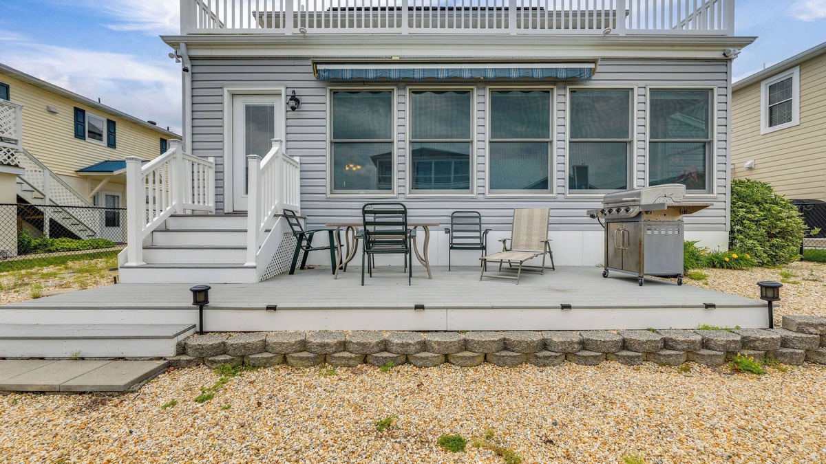 Keen-Wik On the Bay House | Waterfront Gem w/Dock: 3 Mi to Fenwick Island Fun