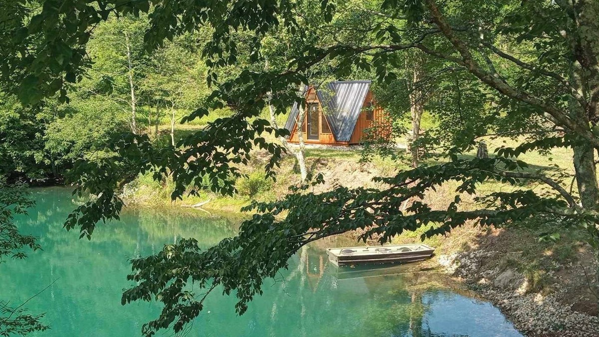 Mount Storm Cabin | Waterfront Glamping Cabin On Private Blue Water Mountain Top Lake
