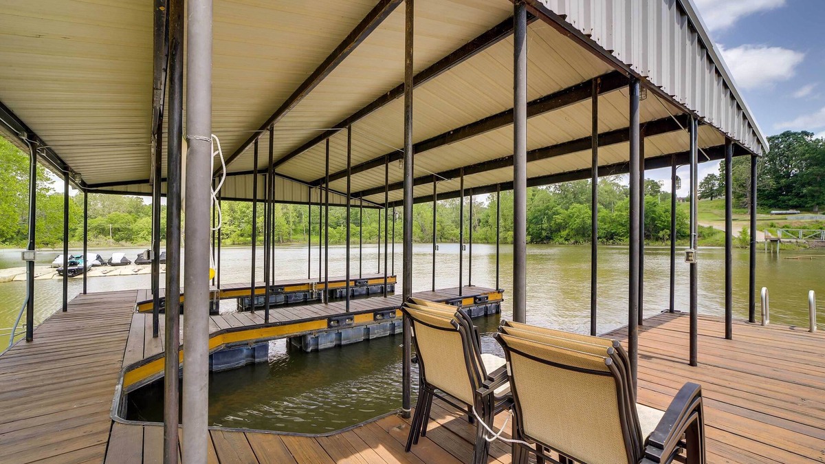 Cleora House | Waterfront Grand Lake Family House w/Game Room!