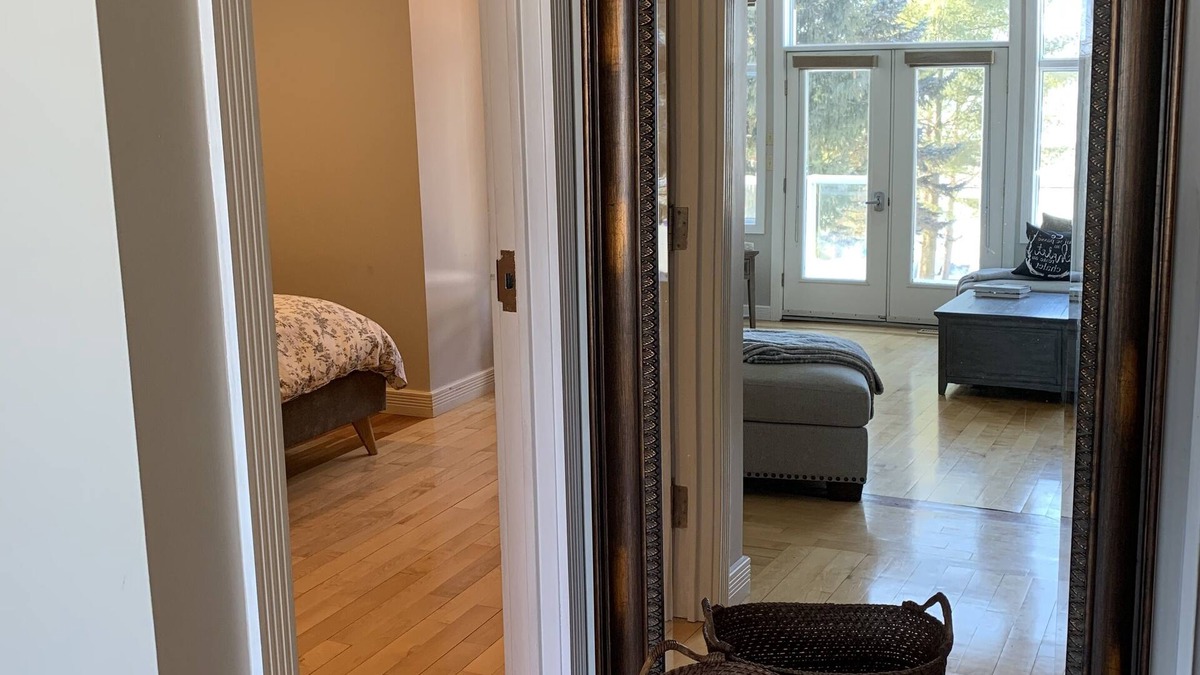 Azilda House | Waterfront Guest Suite