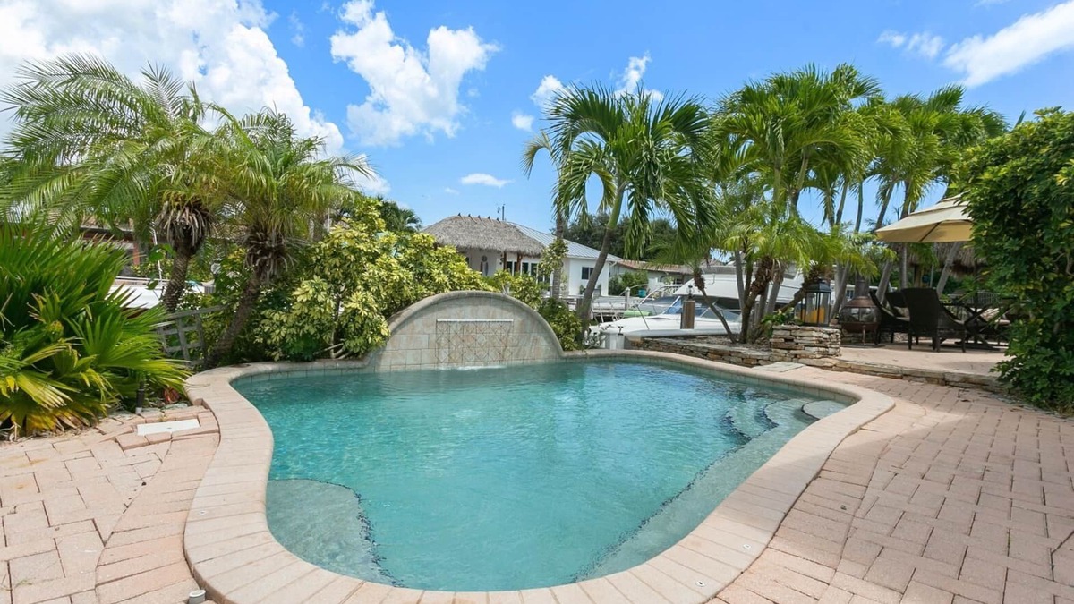 Pompano Isles House | Waterfront HEATED Pool HOT TUB Home by the Sea