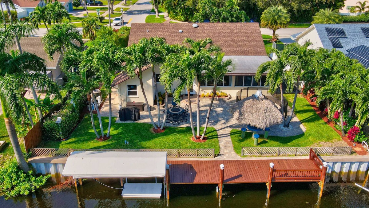 Delray Beach House | Waterfront Home! Gulf Stream with Kayaks