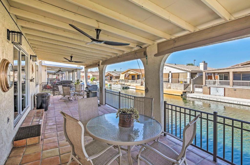 Parker Strip House | Waterfront Home in Parker with Mtn Views and Dock!
