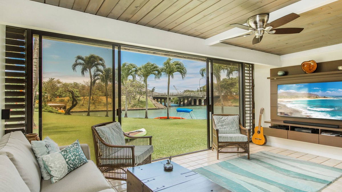 Portlock House | Waterfront home of peaceful joy: Villa Laule'a