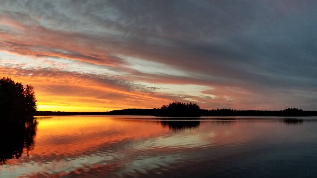 Lunenburg County House | Waterfront Home on Hirtle Lake n- sleeps 6, pet friendly