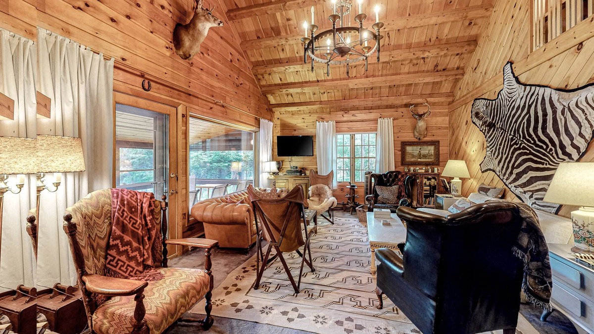 Northeast Somerset House | Waterfront Home on Moose River with Firepit, Porch, Pool Table, Great River View