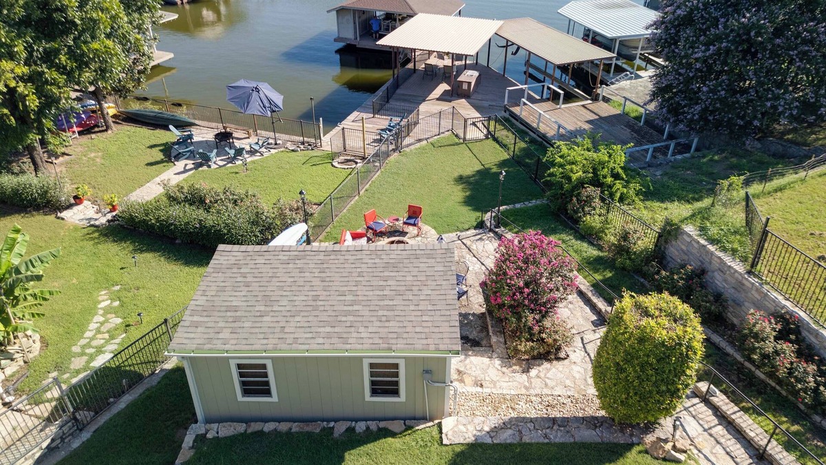 Granbury House | Waterfront Home on Private Lake Granbury Cove