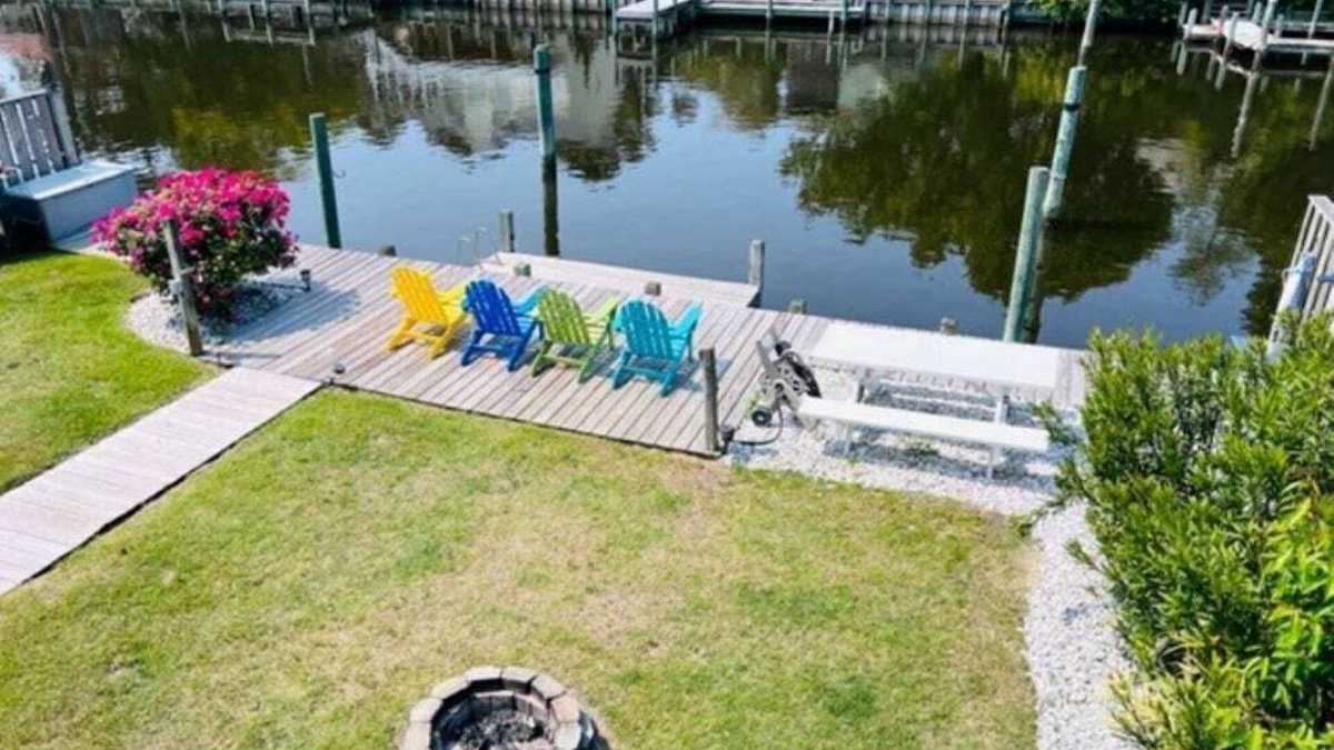 Colington Harbour House | Waterfront! Hot Tub, Game Room, Theater Room, Fire Pit, Kayaks, SUPs,YMCA,DogsOK