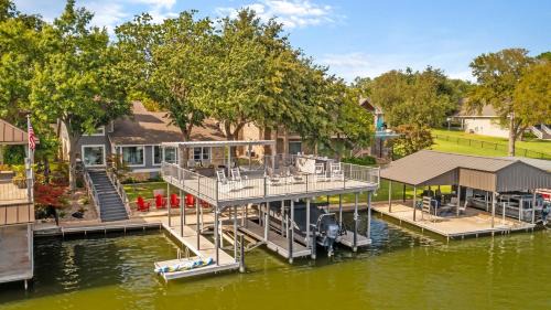 Kingsland House | Waterfront House with Amazing Outdoor Oasis Boat Slip and Pet Friendly