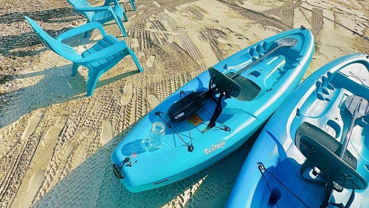 Fishing Creek House | Waterfront Insta-Worthy Sunsets! 5BR w/Bikes , Kayaks and 🐾 Friendly