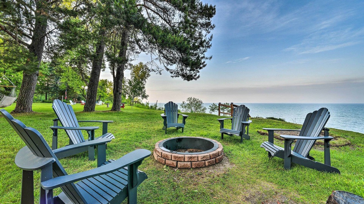 Forestville Cottage | Waterfront Lake Huron Getaway: Private Beach!