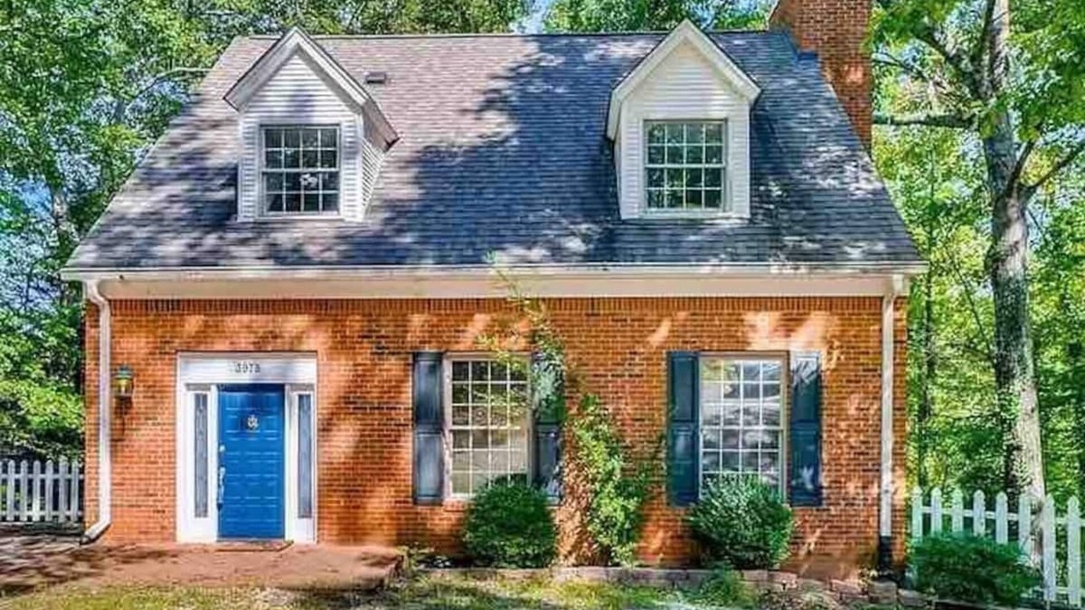 Gainesville House | Waterfront Lake Lanier - Private Dock & Fire Pit space for the whole family!