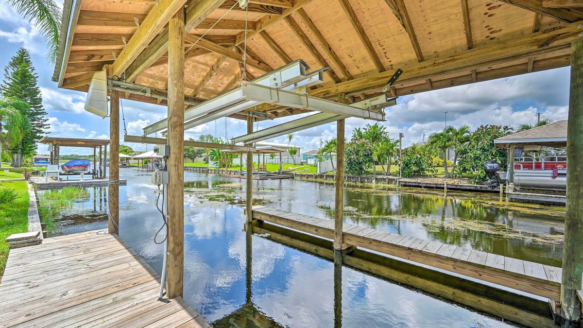 Lake Placid House | Waterfront Lake Placid Escape w/Dock & Lanai