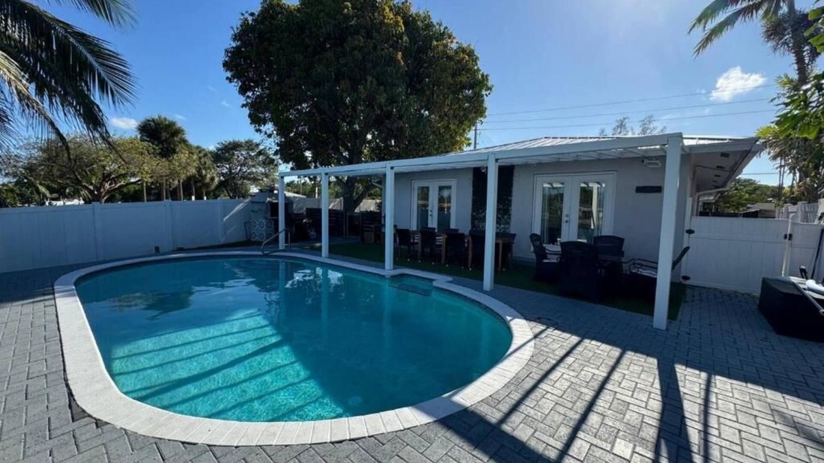 Wilton Manors Villa | Waterfront, Luxury Home, with pooln