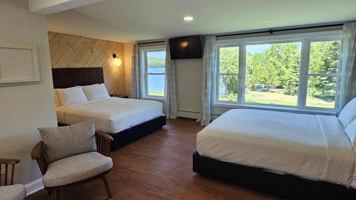 Greenville Junction Hotel | Waterfront Motel-Lake View-Mountain View