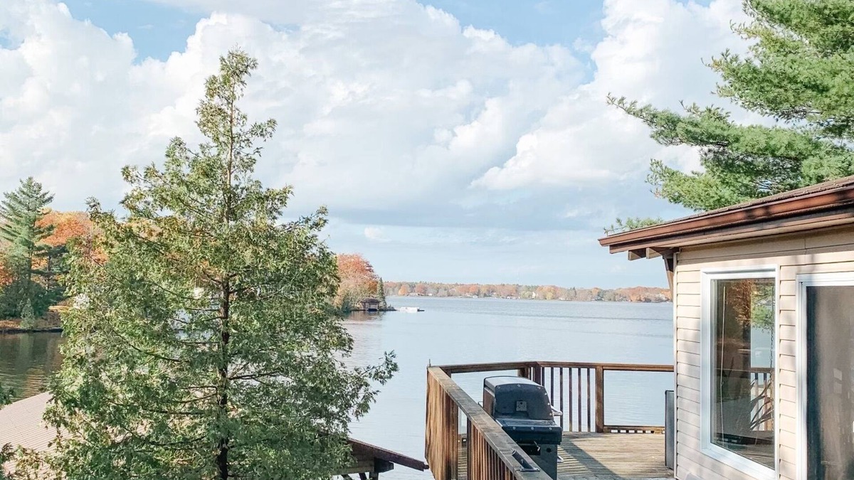 Severn Cottage | Waterfront Muskoka Cottage with Large Dock, Fire Pit & Gorgeous Sunsets