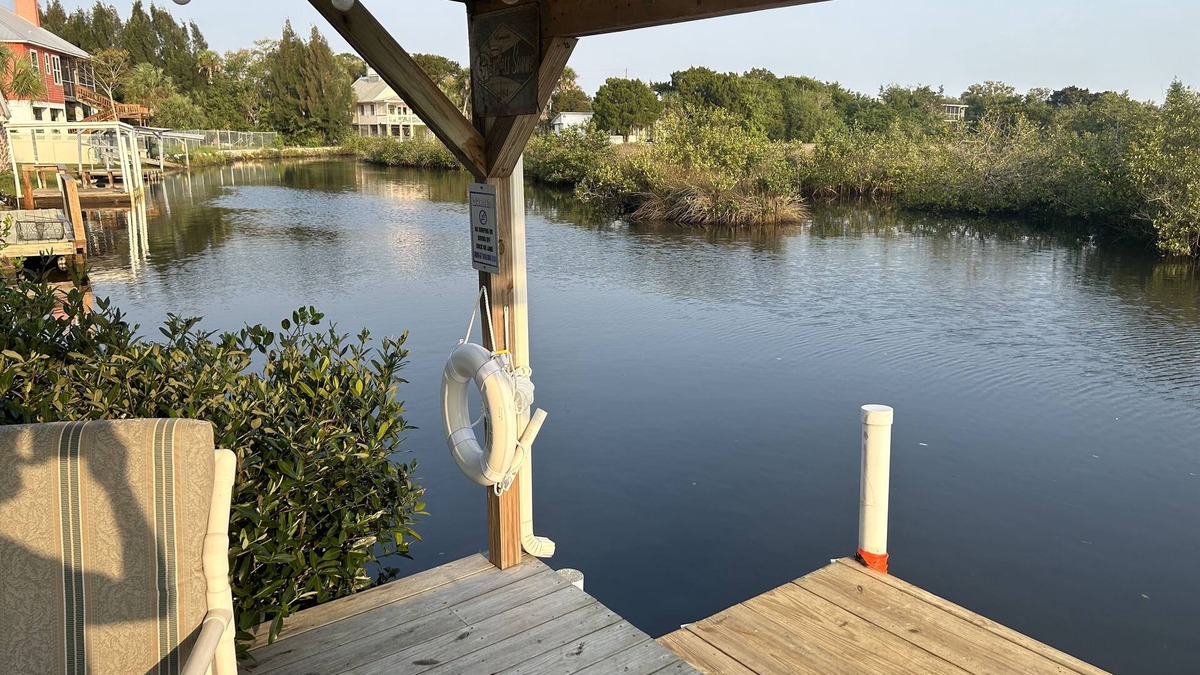 Crystal River House | Waterfront Nature Coast Gem! Catch Dinner From Your Dock!