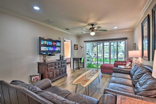 Palm Coast Apartment | Waterfront Palm Coast Condo with Boat Dock and Pool!