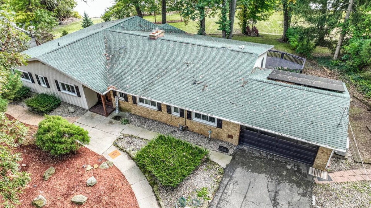 Battle Creek House | Waterfront Paradise - 2 Lake Views in Prime Location