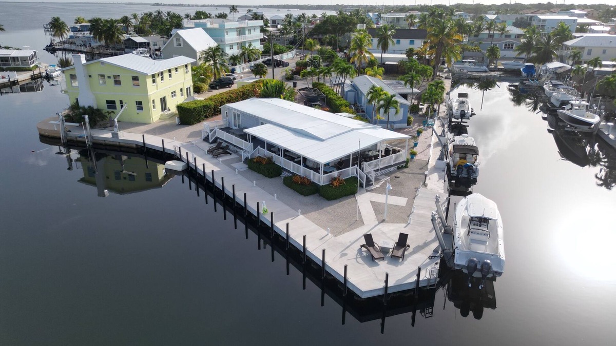 Cross Key Waterways House | Waterfront Paradise in Key Largo: A Spacious Corner Lot with 220ft of Dockage
