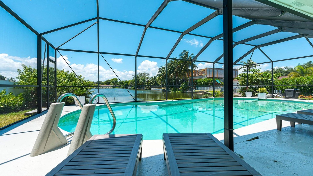 Highland Lakes House | Waterfront, Pool, & Amazing Location - WOW!