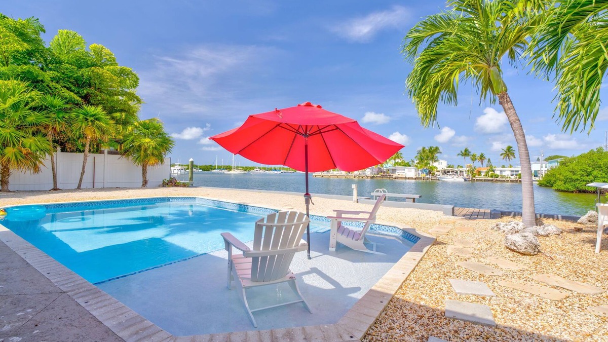 Marathon House | Waterfront, Pool, Dock, Kayaks & Stunning Views