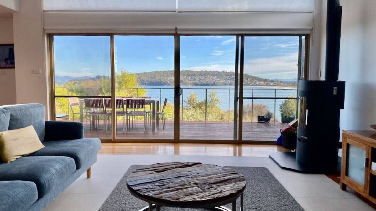 Primrose Sands House | Waterfront Primrose Retreat