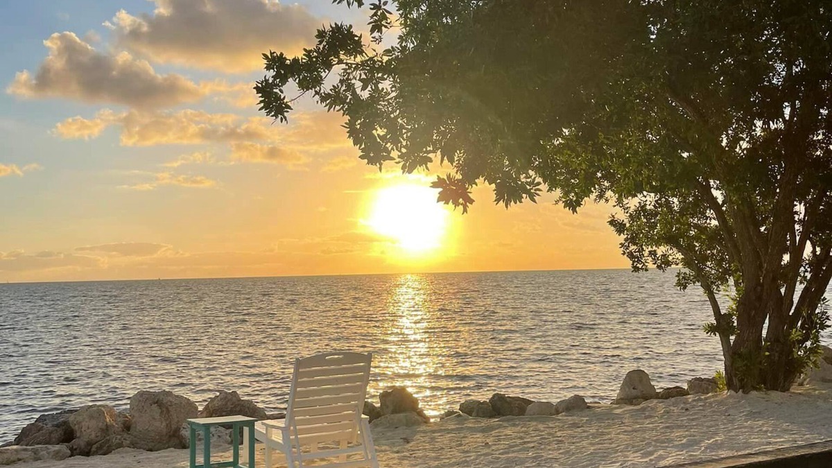 Rock Harbor House | Waterfront - Private Lagoon - in Park on the Ocean side -beach, pool
