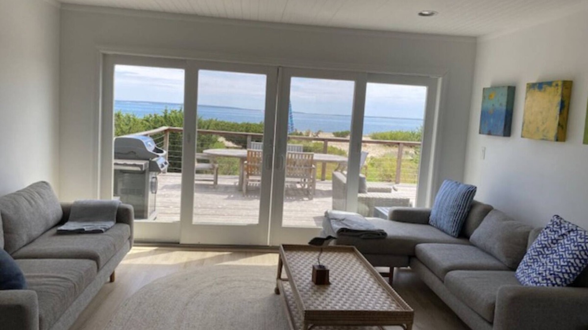 Springs House | Waterfront Private Beach House on Gardiner's Bay