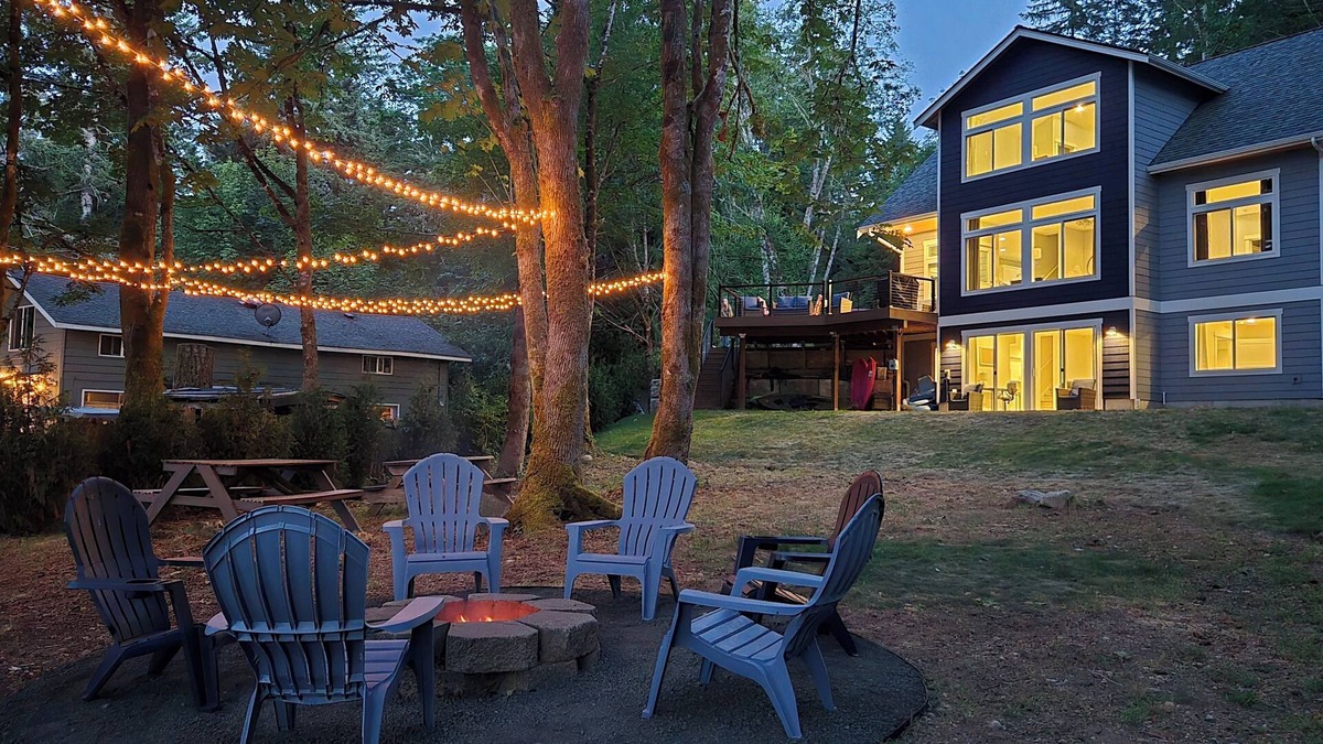 West Hills House | Waterfront Retreat: Firepit, Kayaks, 2 Kitchens, Game Room