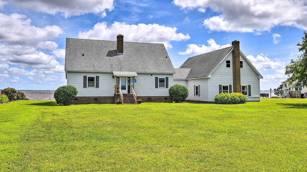 Currituck House | Waterfront Retreat w/ Panoramic Sound Views!